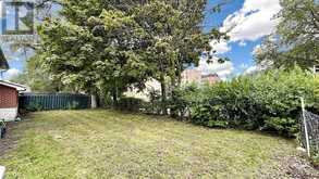 256 FERRIS ROAD | Toronto Ontario | Slide Image Eighteen