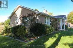 17 CEMETERY ROAD | Townsend Ontario | Slide Image Five