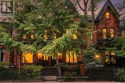 140 SPRUCE STREET | Toronto Ontario | Slide Image One