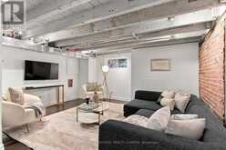 140 SPRUCE STREET | Toronto Ontario | Slide Image Thirty-two
