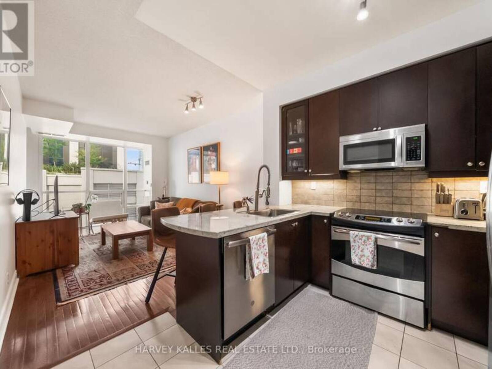 602 - 1910 LAKE SHORE BOULEVARD W, Toronto, Ontario M6S 1A2