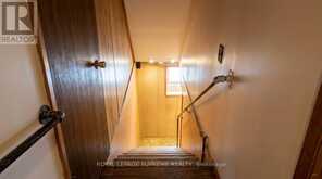 48 MOULD AVENUE | Toronto Ontario | Slide Image Thirteen