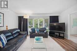 2452 YARMOUTH CRESCENT | Oakville Ontario | Slide Image Six