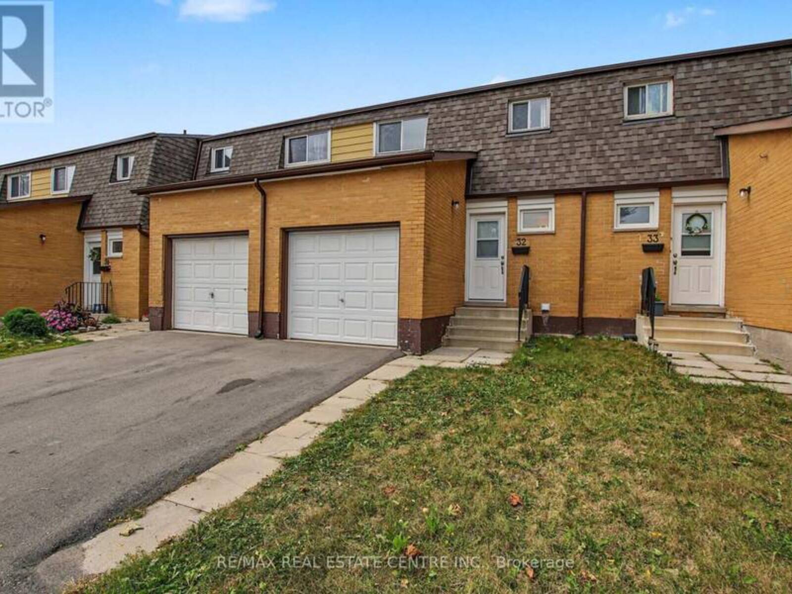 32 - 1444 UPPER OTTAWA STREET, Hamilton, Ontario L8W 1N3