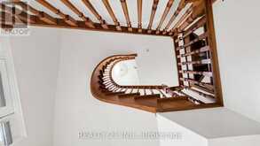 3 STINSON CIRCLE | Toronto Ontario | Slide Image Nineteen