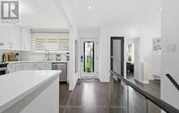 1020 WARDMAN CRESCENT | Whitby Ontario | Slide Image Thirteen