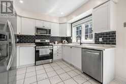 37 MYNDEN WAY | Newmarket Ontario | Slide Image Fifteen