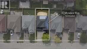 37 MYNDEN WAY | Newmarket Ontario | Slide Image Three