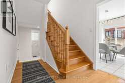 37 MYNDEN WAY | Newmarket Ontario | Slide Image Seven