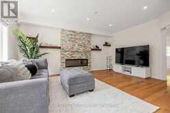 37 MYNDEN WAY | Newmarket Ontario | Slide Image Nine