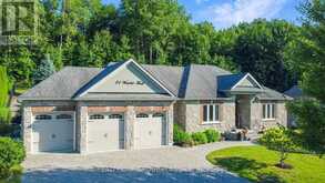 24 WENDAT TRAIL E | Midhurst Ontario | Slide Image One
