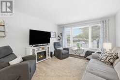 10 COURTLAND AVENUE | Hamilton Ontario | Slide Image Five