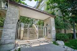 327 - 32 STADIUM ROAD | Toronto Ontario | Slide Image Thirty-three