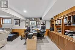 8 GRANT COURT | East Gwillimbury Ontario | Slide Image Thirty-six