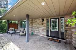 8 GRANT COURT | East Gwillimbury Ontario | Slide Image Eight