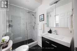 17 MUIR AVENUE | Toronto Ontario | Slide Image Sixteen
