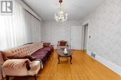 180 ATLAS AVENUE | Toronto Ontario | Slide Image Eleven