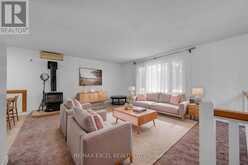 46 QUEEN STREET | North Stormont Ontario | Slide Image Nine