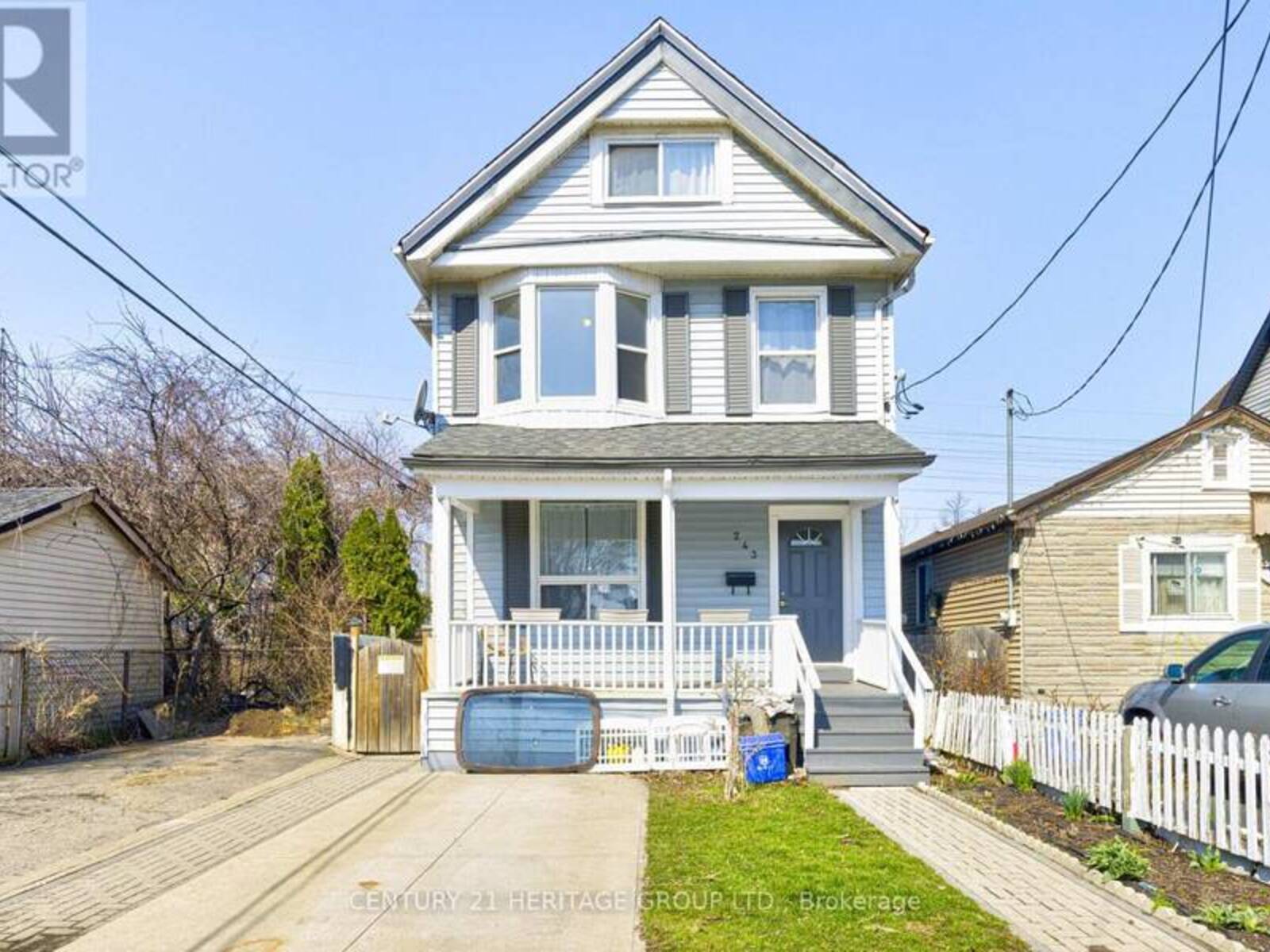 243 GIBSON AVENUE, Hamilton, Ontario L8L 6K3