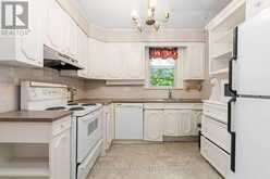 48 CHATSWORTH DRIVE | Toronto Ontario | Slide Image Five