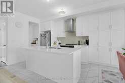 206 DOG WOOD BOULEVARD | East Gwillimbury Ontario | Slide Image Two