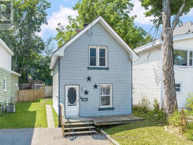 390 MILDRED STREET Midland Ontario, L4R 3R6 - 3 Bedrooms Home For Sale
