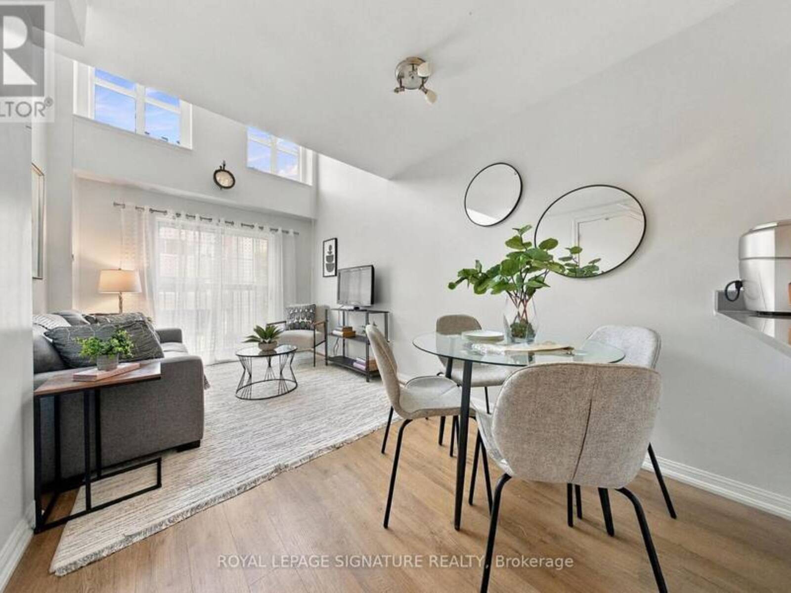 207 - 119 MERTON STREET, Toronto, Ontario M4S 3G5