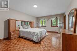113 BOND CRESCENT | Richmond Hill Ontario | Slide Image Fifteen