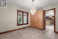 113 BOND CRESCENT | Richmond Hill Ontario | Slide Image Eight