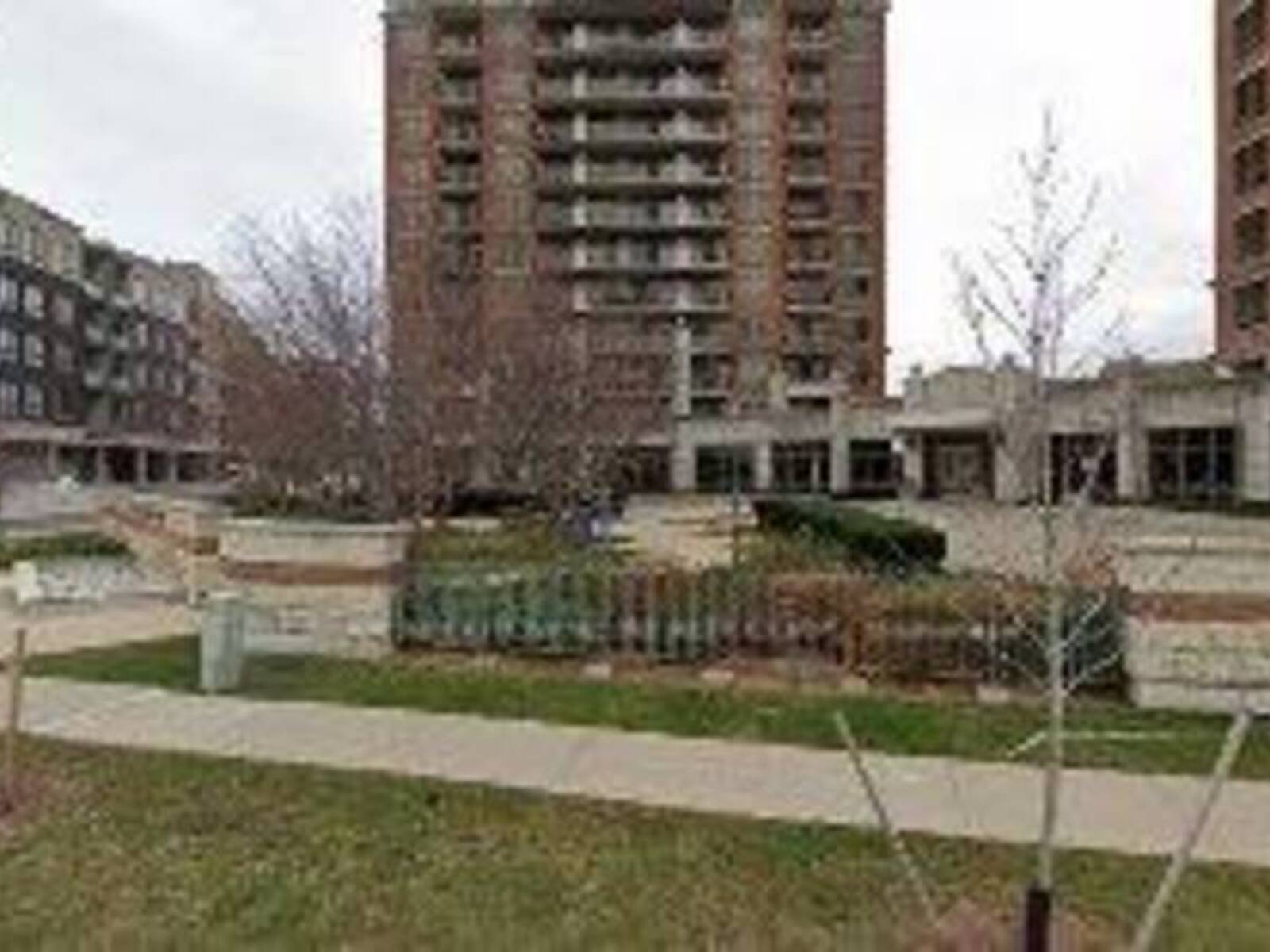 807 - 2391 CENTRAL PARK DRIVE, Oakville, Ontario L6H 0E4