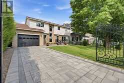 513 MAPLEHURST AVENUE | Oakville Ontario | Slide Image One