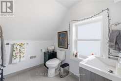 74 CATHCART STREET | Hamilton Ontario | Slide Image Thirty