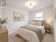 525 LYNETT CRESCENT | Richmond Hill Ontario | Slide Image Eleven
