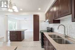 525 LYNETT CRESCENT | Richmond Hill Ontario | Slide Image Twelve