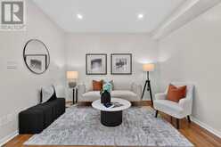 571 REEVES WAY BOULEVARD | Whitchurch-Stouffville Ontario | Slide Image Eight