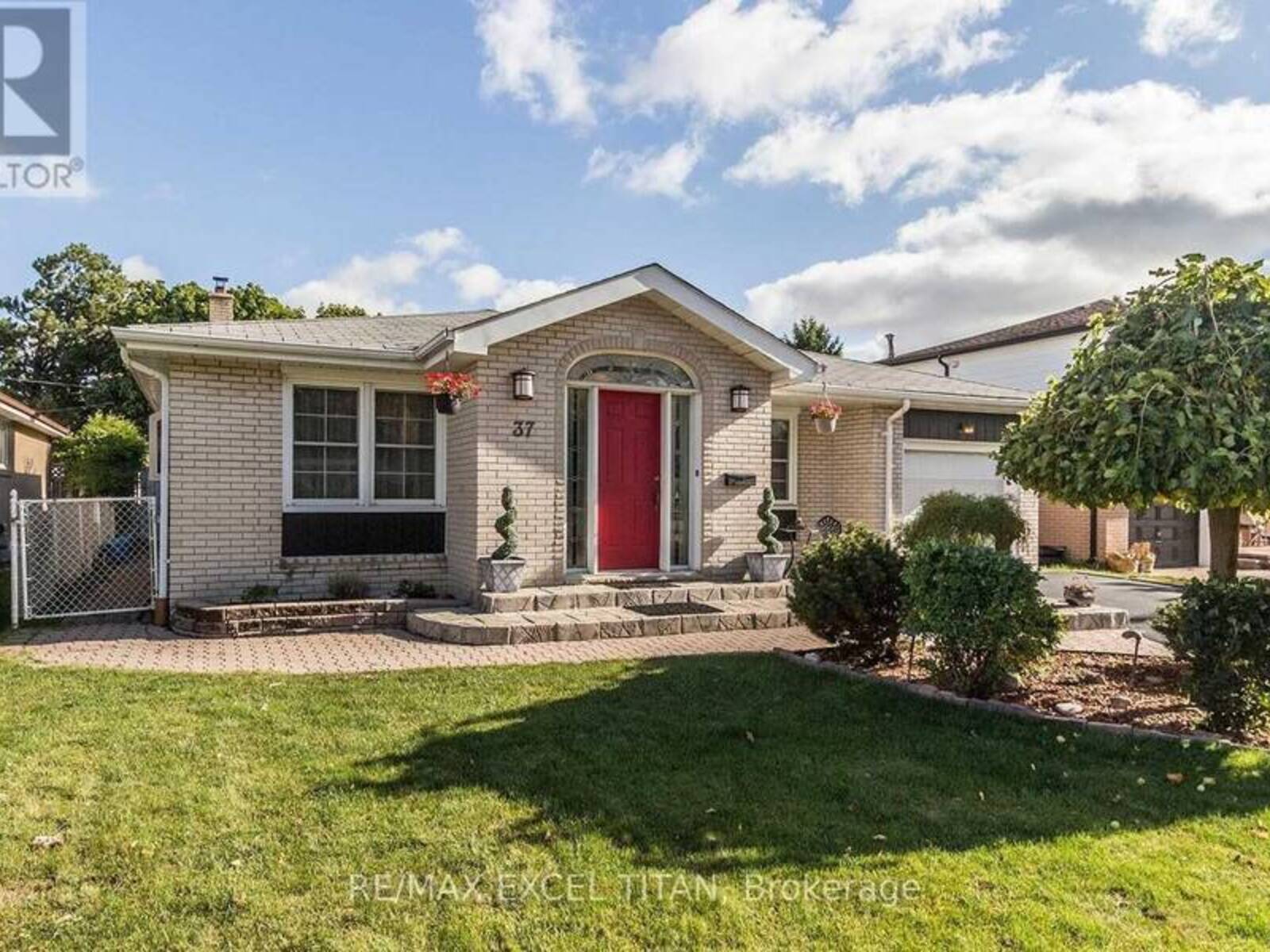 37 BRAEMAR DRIVE, Brampton, Ontario L6T 2L5