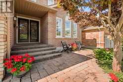 11 MCNEILAGE COURT | Ajax Ontario | Slide Image Two