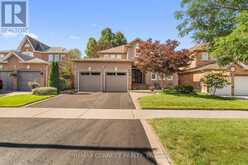 11 MCNEILAGE COURT | Ajax Ontario | Slide Image Three