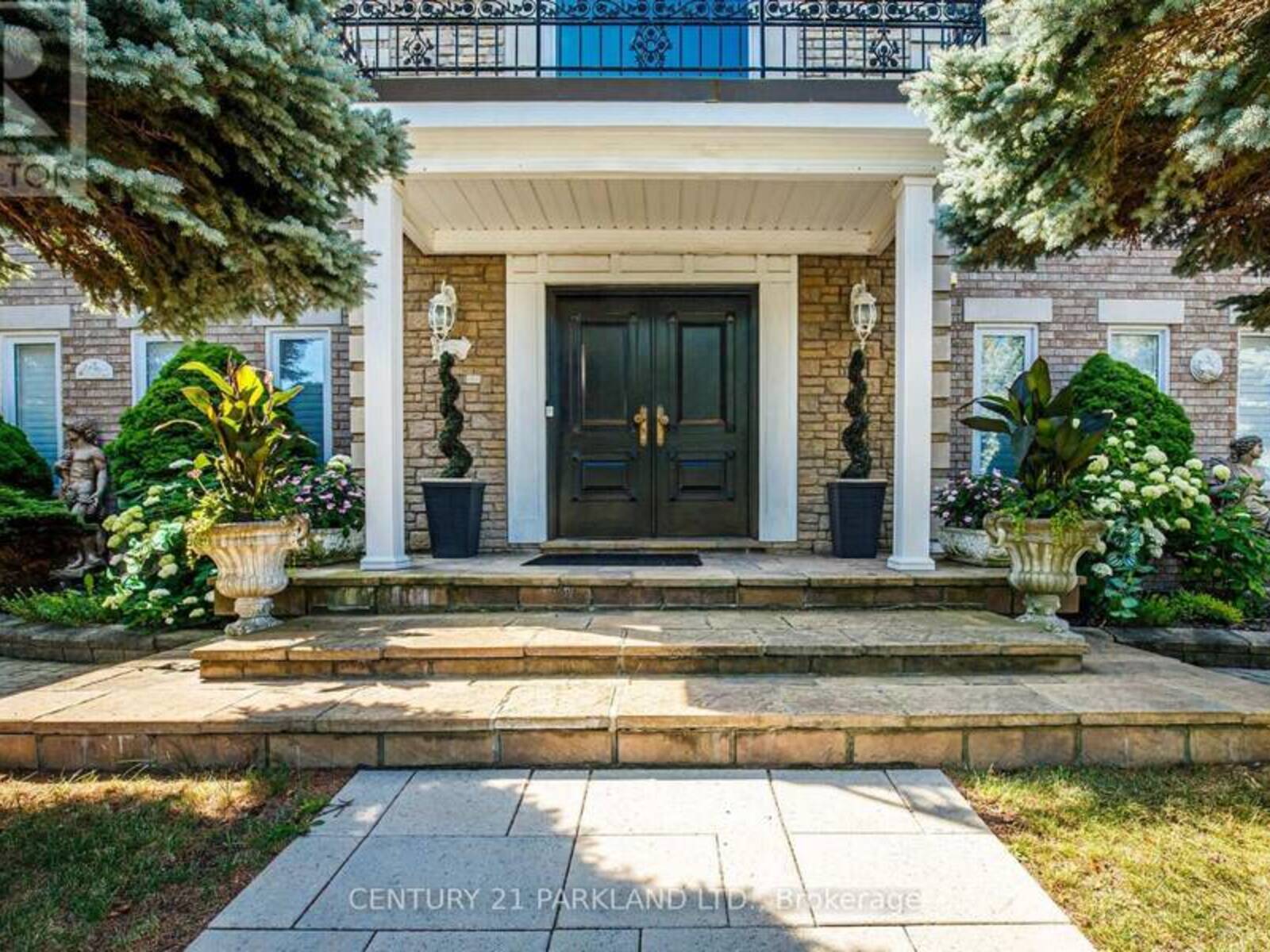 1 RADLEY STREET, Vaughan, Ontario L4L 8J7
