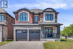 25 LOW BOULEVARD | Uxbridge Ontario | Slide Image Two