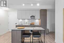 519 - 215 LAKESHORE ROAD W | Mississauga Ontario | Slide Image Twelve