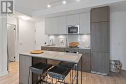 519 - 215 LAKESHORE ROAD W | Mississauga Ontario | Slide Image Thirteen