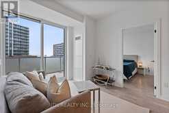 519 - 215 LAKESHORE ROAD W | Mississauga Ontario | Slide Image Nineteen