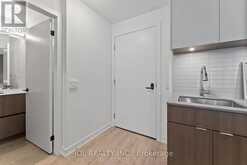 519 - 215 LAKESHORE ROAD W | Mississauga Ontario | Slide Image Eight