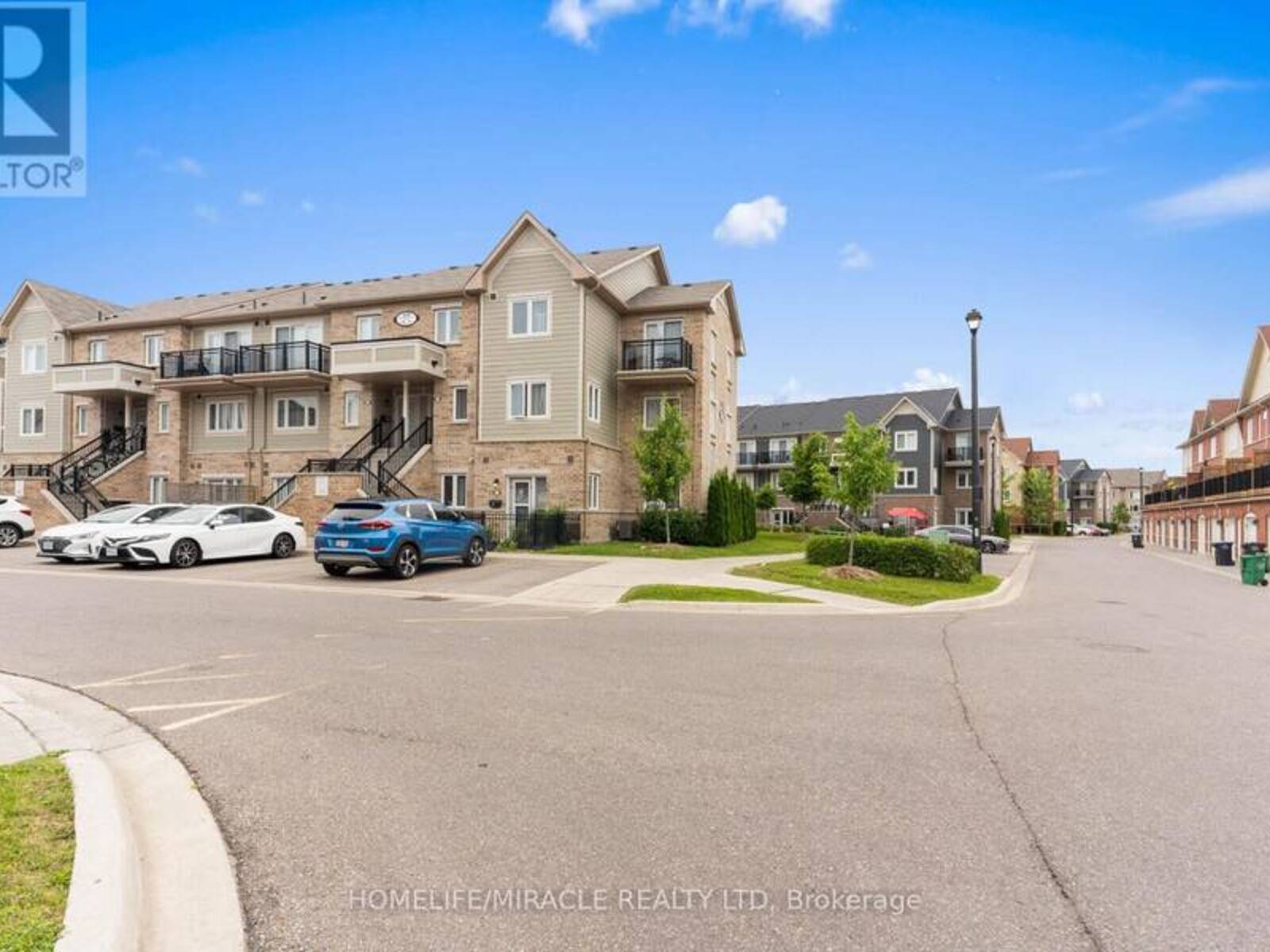 312 - 250 SUNNY MEADOW BOULEVARD, Brampton, Ontario L6R 3Y7