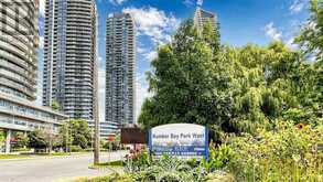 4706 - 2200 LAKE SHORE BOULEVARD W | Toronto Ontario | Slide Image One