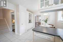 65 BARONESS CRESCENT | Toronto Ontario | Slide Image Thirteen