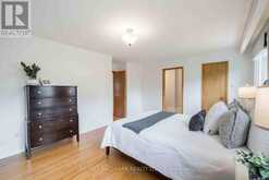 65 BARONESS CRESCENT | Toronto Ontario | Slide Image Thirty-three