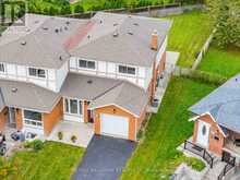 65 BARONESS CRESCENT | Toronto Ontario | Slide Image Five