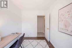 65 BARONESS CRESCENT | Toronto Ontario | Slide Image Nine